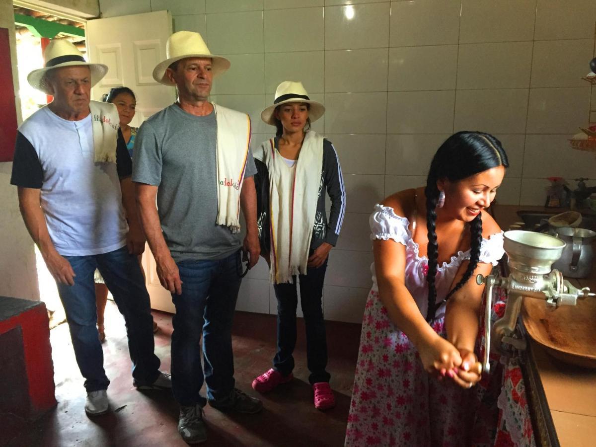 Finca Del Cafe - Casa Typica サンタ・ロサ・デ・カバル エクステリア 写真